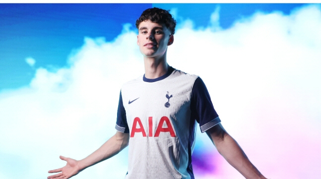  Tottenham's first recruit is an 18-year-old supernova...'70 Billion Big Deal' Gray, 6-Year Contract  Number 14