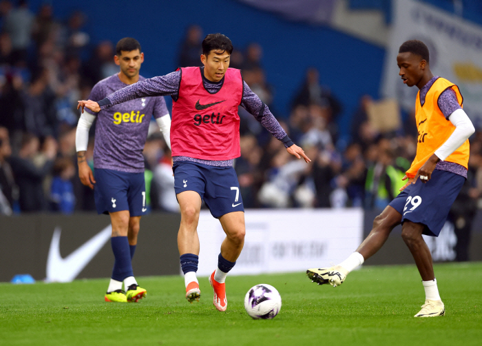 Shocking Tottenham's Legendary Treatment? 'Saudi Sales Attractive'...Son Heung-min treats 'Legendary' instead of renewing his contract 'Preliminary Release Target'