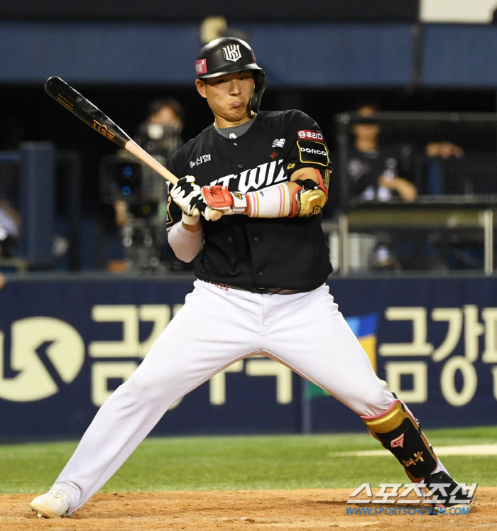 Coach Lee Kang-chul's long-cherished project will be solved, but the backup catcher's 'Life Game'...'I won't be proud.' 