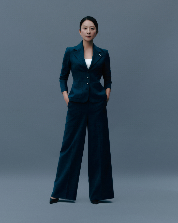  'Dolpung'Kim Hee-ae 'Dolpung' Do you think you're a real politician? It's just fiction.'