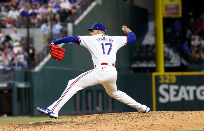 'It was a good feeling. See you on the day the opponent's ace gets scratched. Kim Ha-sung's bad luck...171km bullet hit in front of the fielder