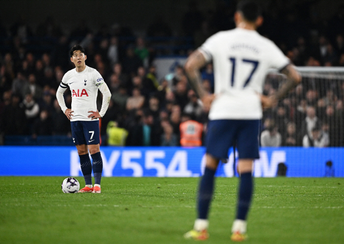 'Leaving Kane is 30 Billion! Loyal SON is neglected'...Tottenham, Son Heung-min treated like a tribute? Consideration of 'Cruel Saudi Sales'