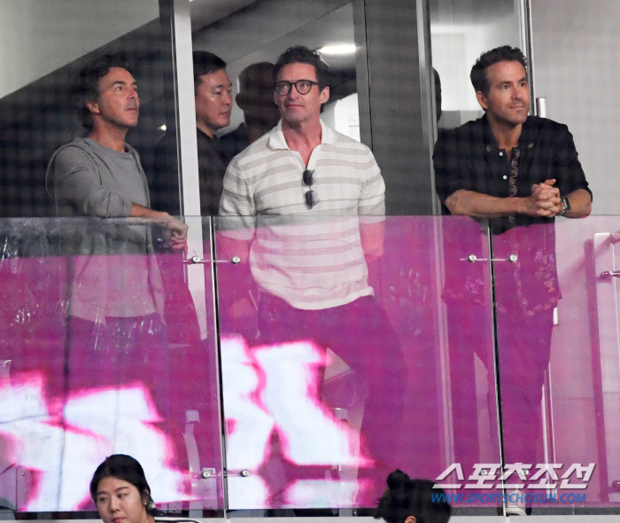  Hugh Jackman-Ryan Reynolds 'Korean baseball is full of charm'