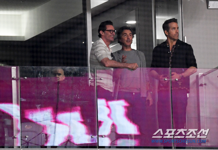  Hugh Jackman-Shaun Levy Manager-Ryan Reynolds'Fall in Korean Baseball Attractiveness'