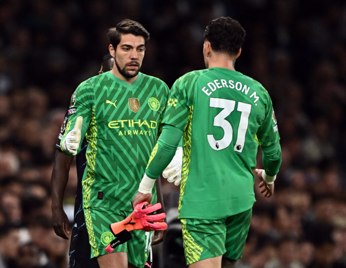 'Blocking Son Heung-min's shot and turning the tables on his life'GK Ortega, now I'm saying goodbye to Manchester City No. 1! Ederson