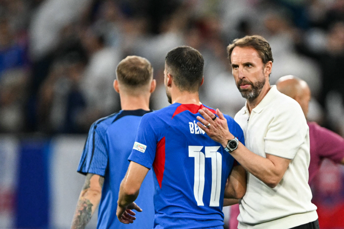 Did Korean fans treat them like bridesmaids...Klinsmann gives shock advice to 英's national team →'Don't be swayed even if England has 56 million coaches'