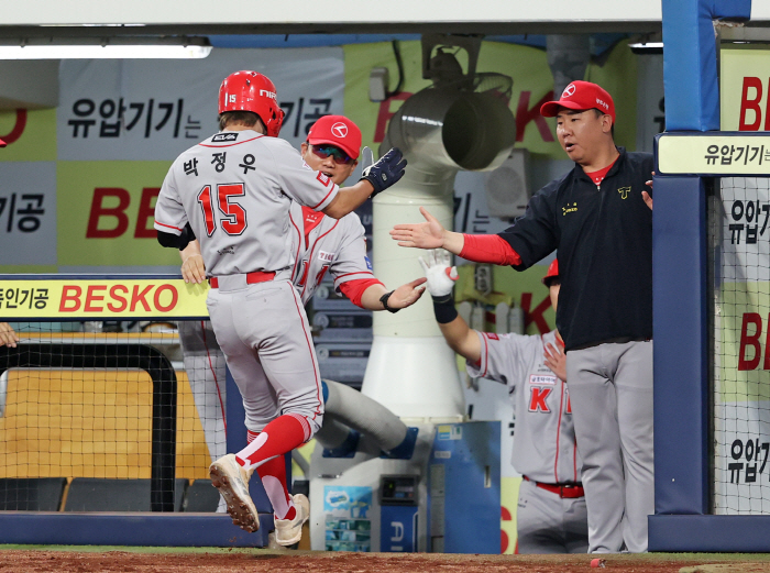 Even the 'gum' is strong! Oh Seung Hwan's shock is 3 consecutive blones...KIA's Daegu away sweep, Samsung's shock to lose 5 consecutive games 