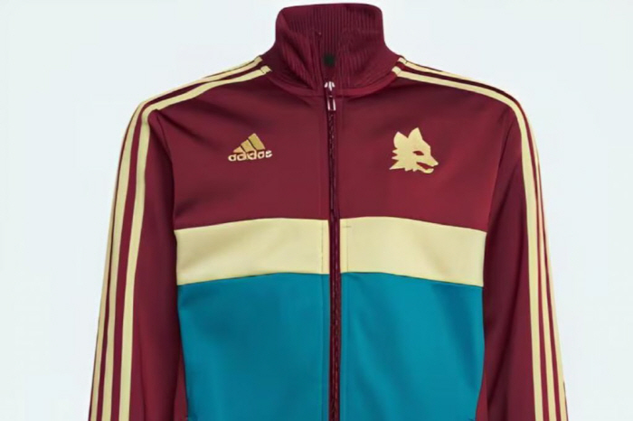 'How can you use sky blue!' AS Roma Furious At New Tracksuit, Suspended Sales, Dismissed Manager 'Aftermath'