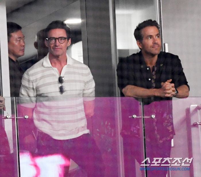 Hugh Jackman and Ryan Reynolds' first schedule in Korea is baseball intuition 'I don't want to wake up if it's a dream' 