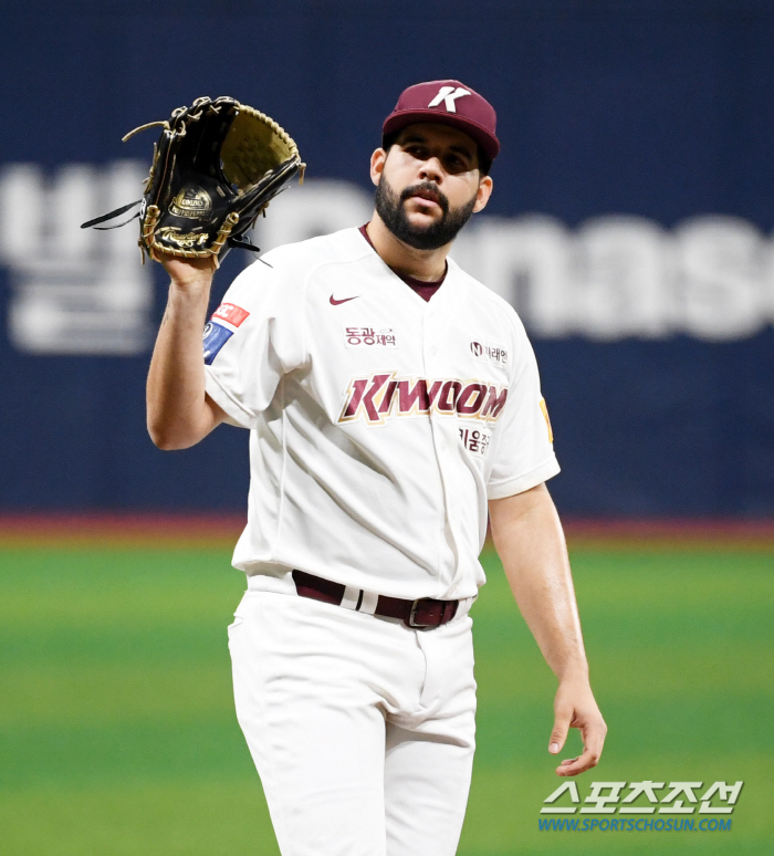 'Kim Do-young's MVP rival' The last team's 10-win ace has emerged rapidly. I can see the Triple Crown... 'I don't care about the title'