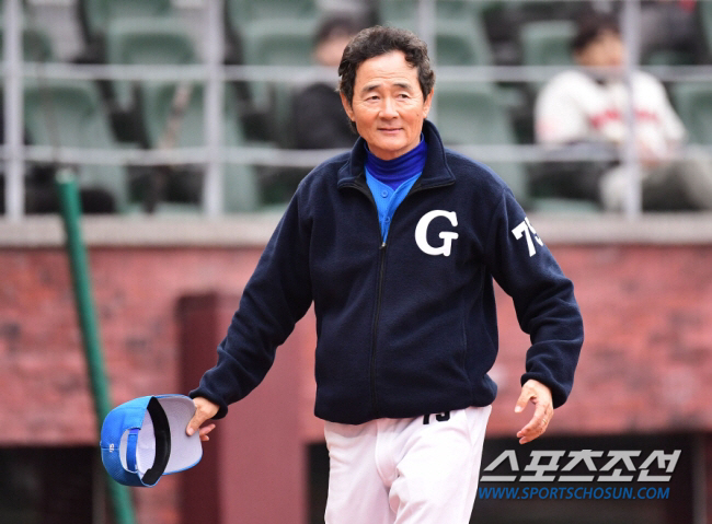 'Lee Yong-hyun's two-run shot' Emerging powerhouse Gangneung High School defeated Bae Jin-jae to advance to the 2R of Cheongryonggi (Mokdong site)