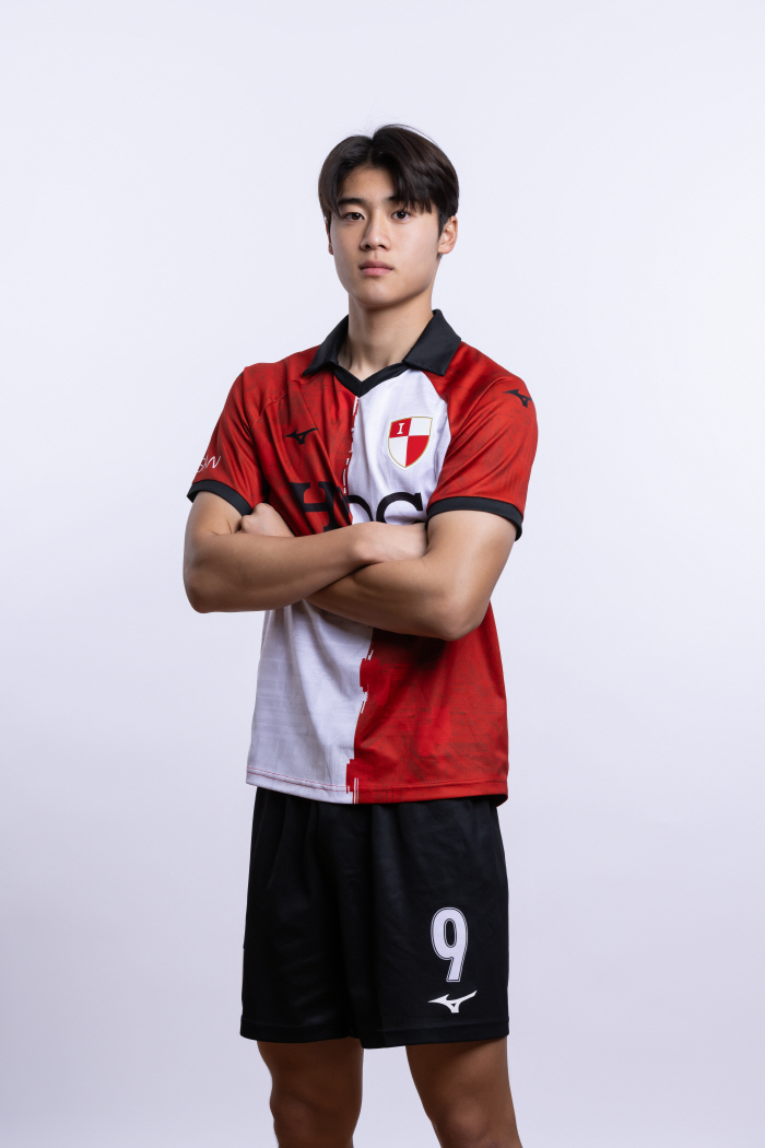 'Like Yang Minhyuk!' Busan signs a semi-professional contract with striker Yoo Seung-joo, who was born in 2006 from Youth