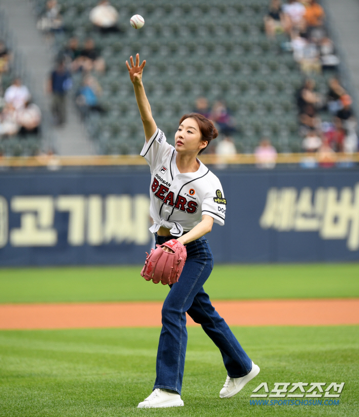  Jang Heejin 'Jamsil Stadium Pitching '