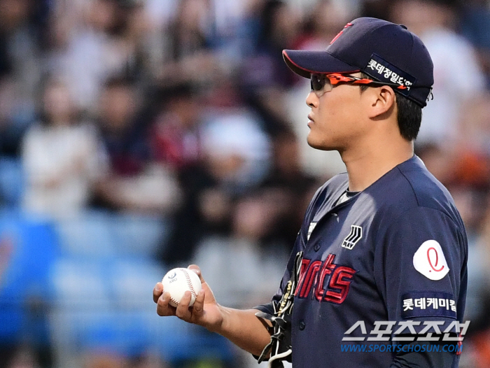 'Should I call it the room of truth?' Ace goes to the mound himself to protect his mental strength. What did director Kim Tae-hyung say? 