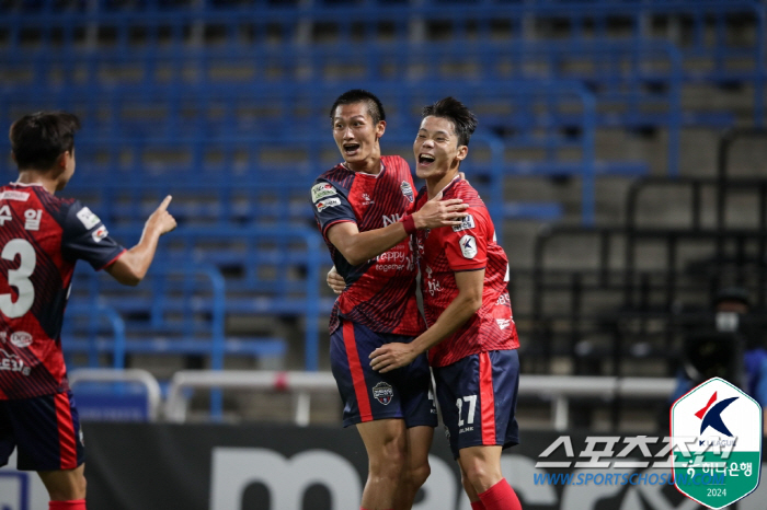 'Coach Cho Sung-hwan's farewell match, Mugosa equalizer' Incheon, leading Gimcheon, 1 to 1 draw...We've lost three games in a row. 