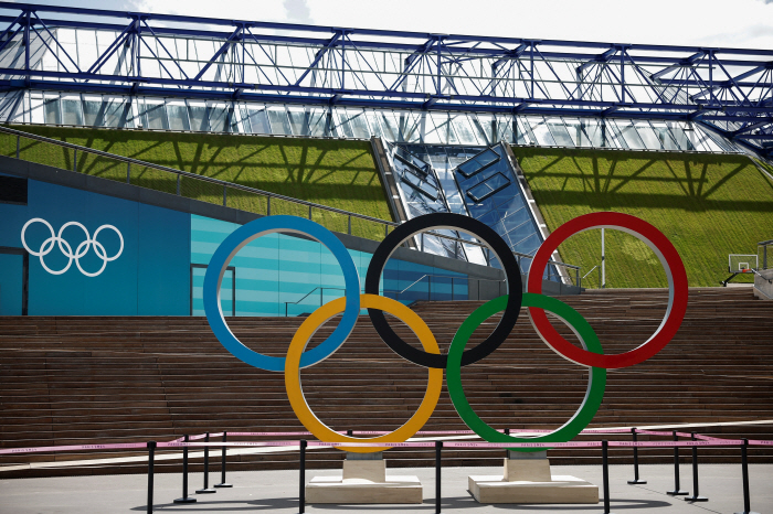 'Green Olympics without air conditioning?'The Paris Olympics Organizing Committee eventually orders 2,500 temporary air conditioners