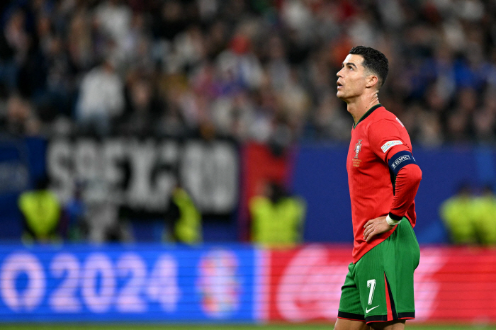 'Mbappe Laughs, Ronaldo Cries'...' France and Portugal win after a close shootout! advance to the semifinals