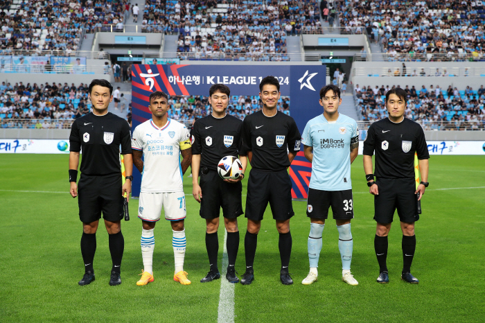 '6 goals → 2 players  manager's exit' Daegu and Pohang, 10 to 10 bloodshed → 3-3 draw after a slugfest, and the lead is in the end 'main focus'