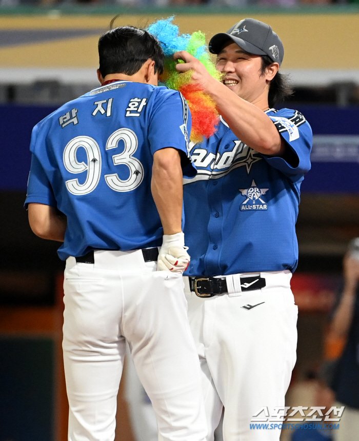 Home run king who survived from 'First All Star' to 'Last Game'  'Incheon History'