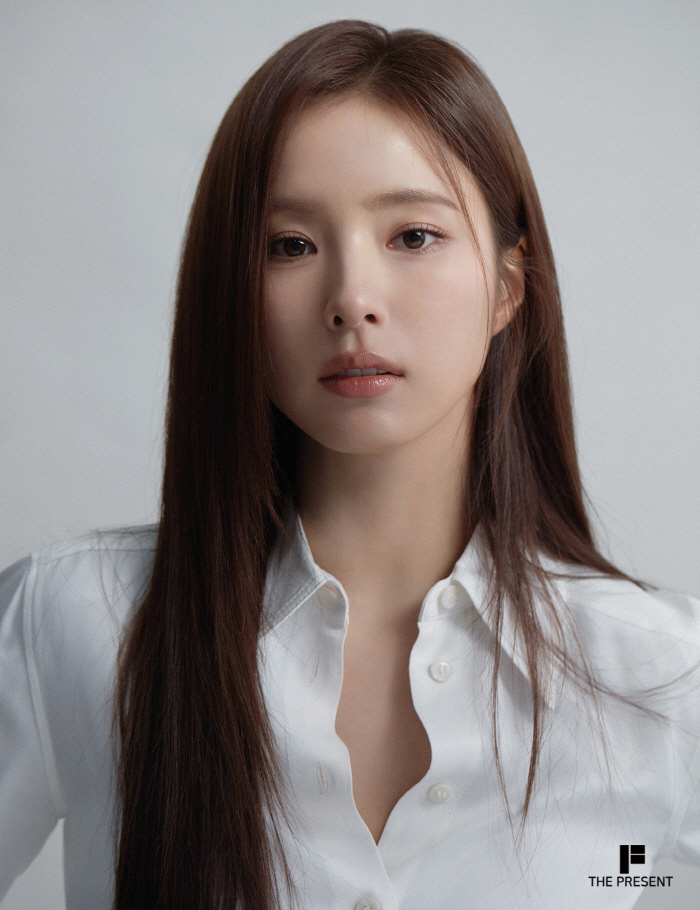  Shin Se-kyung, who left IU agency, is a bird nest in The Present Company..Rice with Ahn Hyo-seop