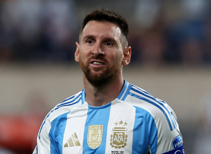 Didn't you watch the game? 'It's rude only to Ronaldo...Messi also has zero goals'Manchester United legend's absurd claim