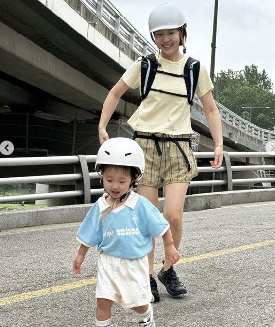 ''Lim Seong-bin ♥' Shin Daeun's life as a mother, not an actor 'Is he living well?'