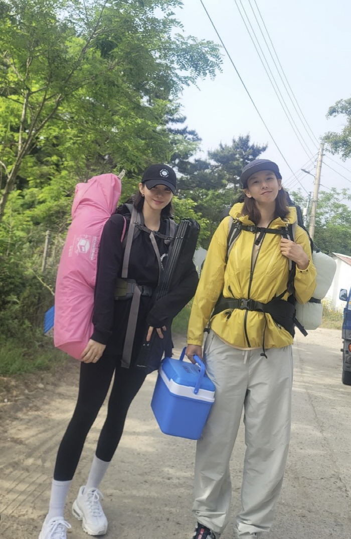 'Dolsing Mom' Cho Yoon-hee X Han-gru's deep friendship''You've always been by my side'