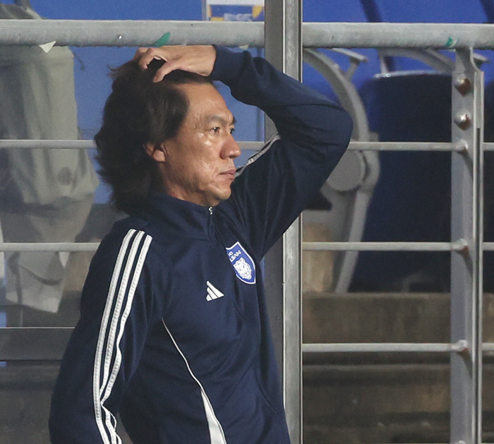 'Even if we win for 2 consecutive years 'Hong Myung-bo, get out'' Ulsan, Gwangju scored again, Lee Hee-kyun lost 0-1.'