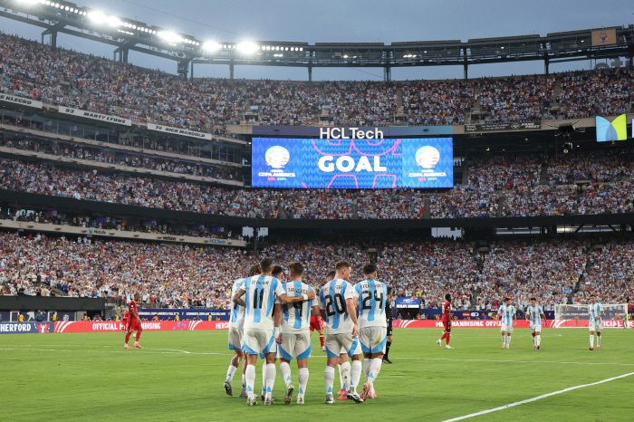 Messi's GOAT'8th place eliminated' Ronaldo'Different' Proof'Last Dance'Final celebration, Canada's 2-0 defeat