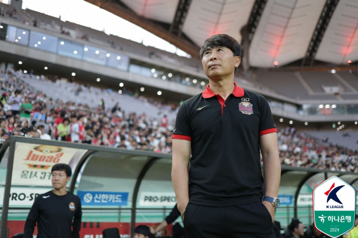  Coach Kim Ki-dong, 'I have to play soccer with all my heart until the end.'