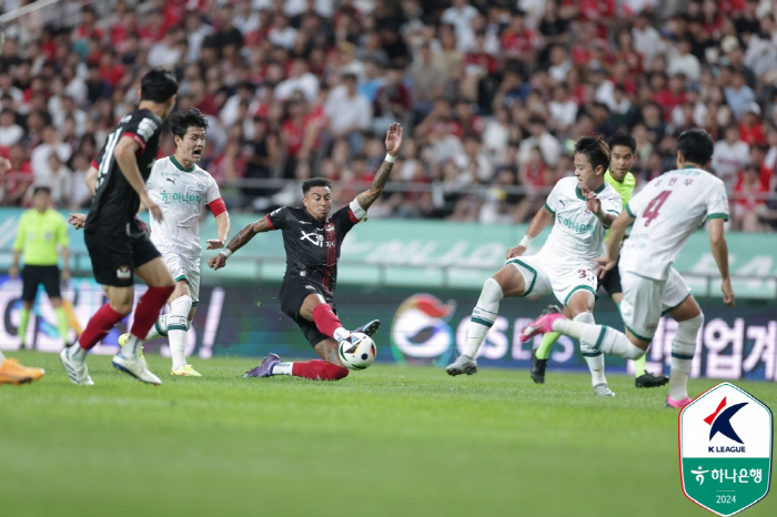  'Lingard, he played the big flute!'' FC Seoul's 2-1 come-from-behind victory over 'Lowest' Daejeon