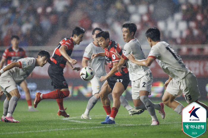  'Still Yard undefeated'... Pohang's lead! Hold Gangwon and '19 home games' without losing in a row! It's been 12 years since we tied for 6th place