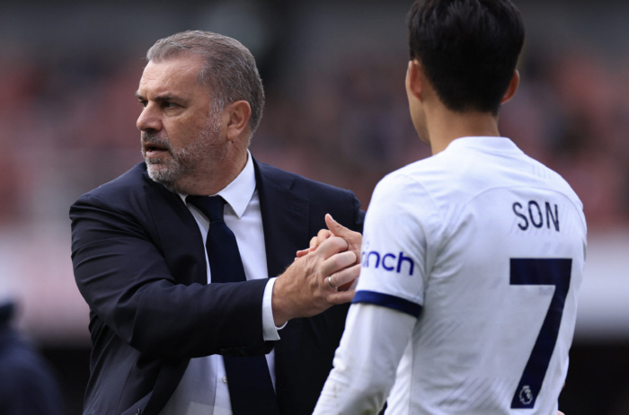 Son Heung-min, who can't find an alternative to the new season, will take out the 'SON top card' again