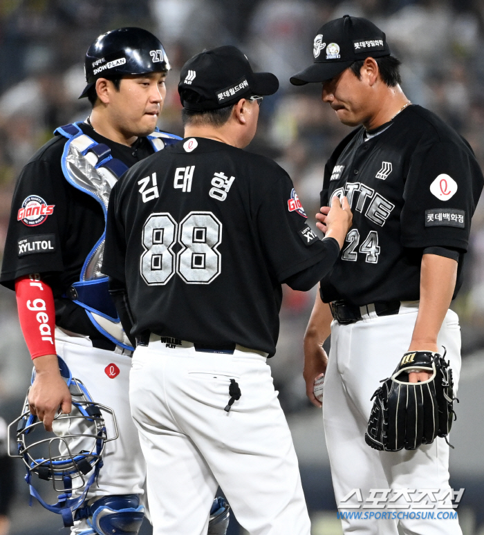 Charisma → Buddha transformation? Kim Tae-hyung's leadership, which has changed significantly over the past nine years, is directly revealed 'Young Team'Difference between Doosan and Lotte 