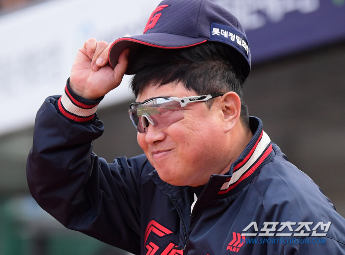 Charisma → Buddha transformation? Kim Tae-hyung's leadership, which has changed significantly over the past nine years, is directly revealed 'Young Team'Difference between Doosan and Lotte 