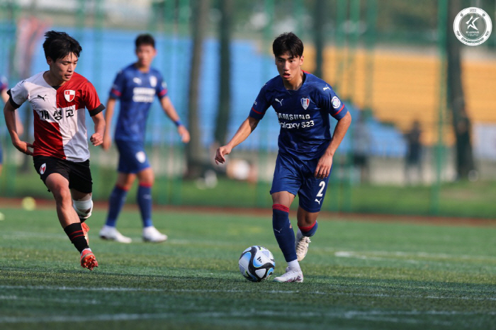 'Looking forward to the French Korean Derby'Hwang Seok-ki, born in 2005, moved to AJ Ausher, Suwon Samsung Youth → European defender born