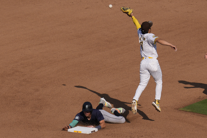 He's batting average is 399 less than last year, hard to understand Kim Ha-sung's numbers...Hard hit-pitch career high → Expectations effective