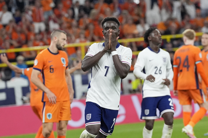 'Isn't that cheating on your handball?' Bukayo Saka's hand is right→ Harry Kane's penalty kick controversy is raging