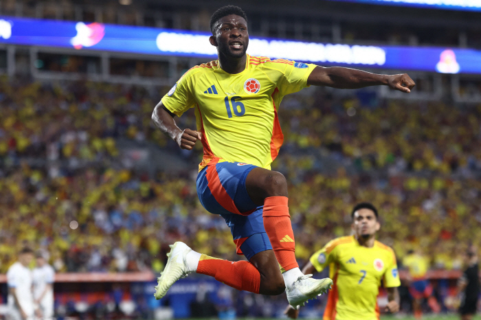 'Messie, get out of here!' Columbia defeated Uruguay 1-0 in 28 games to advance to the Copa America final for the first time in 23 years...'6Help'Hames, a new tournament record