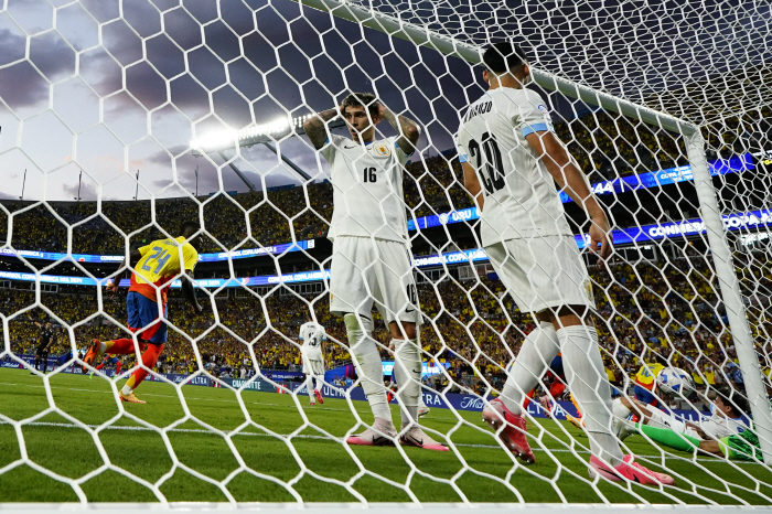 'Messie, get out of here!' Columbia defeated Uruguay 1-0 in 28 games to advance to the Copa America final for the first time in 23 years...'6Help'Hames, a new tournament record