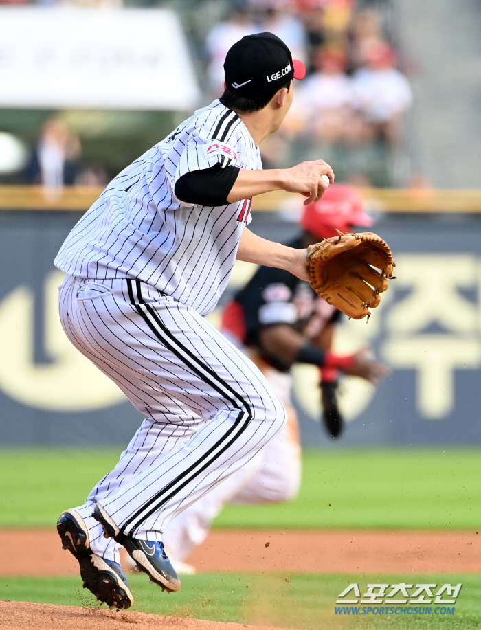 Why did Lim Chan-kyu choose second base rather than first base, three runs caused by the instant choice