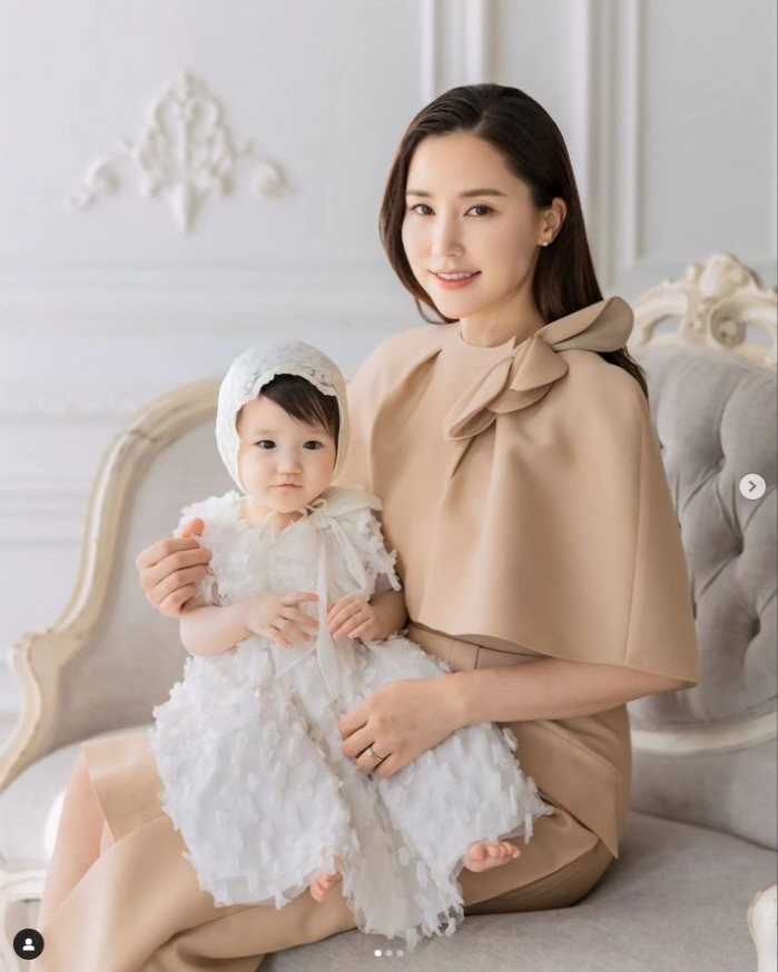 ''Mother and Daughter Like a Doll'' with Gong Hyun-joo, a perfect actor, and a beautiful daughter'