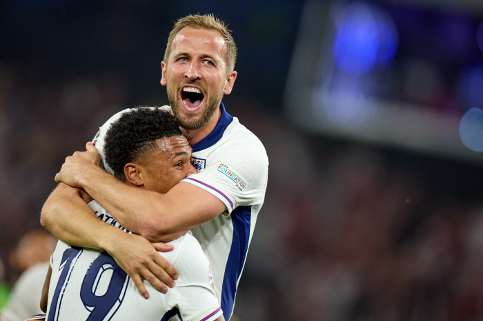 'Kane, go to the championship!' Son Heung-min, who revealed his inner feelings after consideration, is expected to win Euro 2024 'England  Kane'