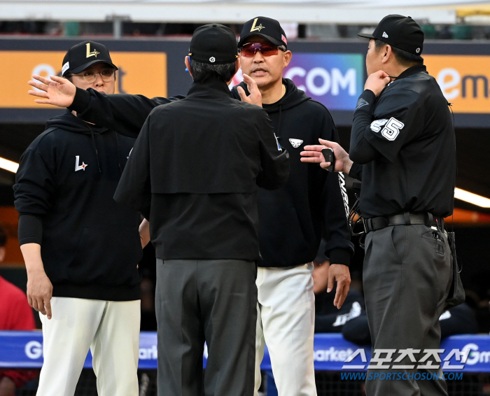 Lee Seung-yeop is not ready to leave, why did the home run become a triple...Controversy over redeployment of runners, it can't go like this