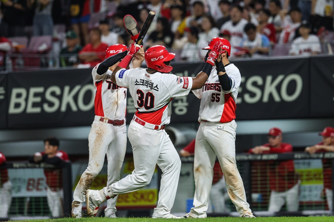 'Tes-hyung's come-from-behind bases-loaded gun is buried' KIA, the No. 1 player suffered by natural enemies again, won 6 consecutive games → won 2 consecutive games 