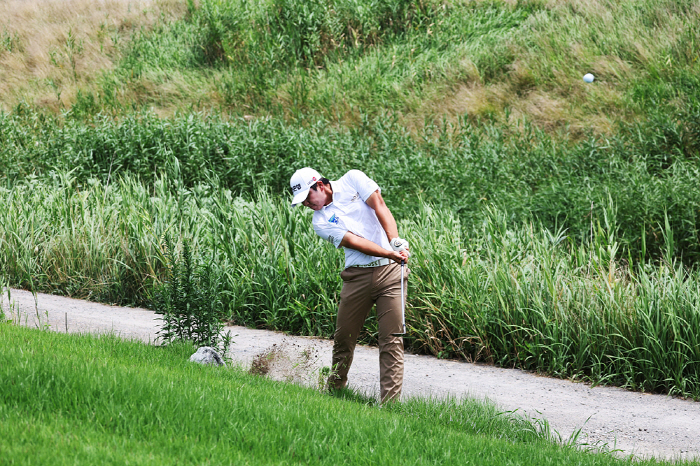 Defending champ was also strong...Jang Yoo-bin, KPGA Gunsan CC Open for the first time in two consecutive losses 'Bang!'