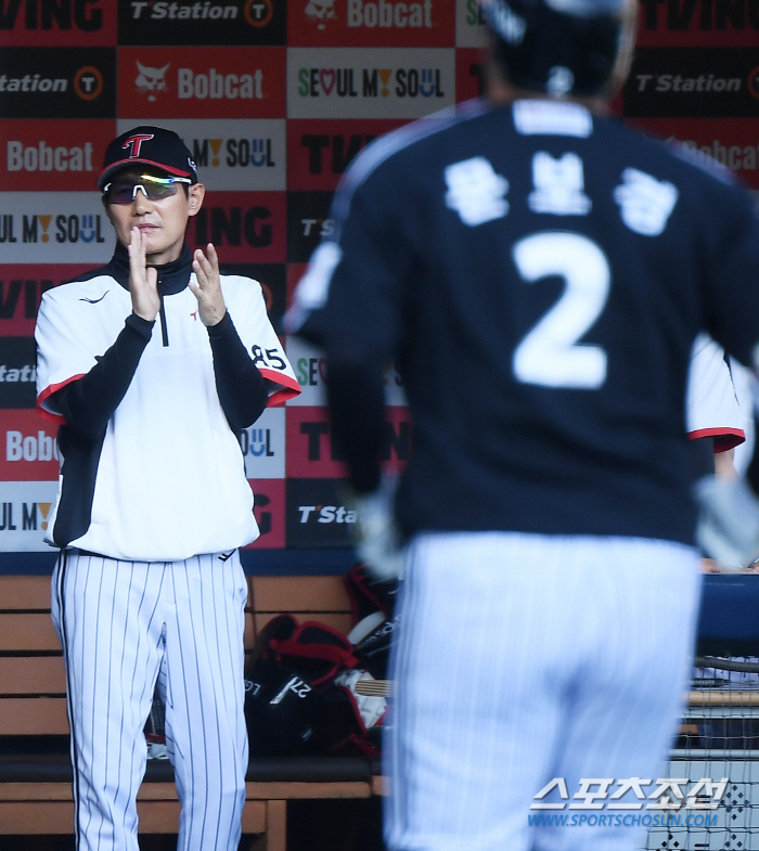 It's the fourth hitter of the future, but he's already the fourth hitter. I think I'm dressed for it. I hit a home run to escape losing streak... He has a batting average of 0.333 with two home runs and four RBIs in four games of promotion 