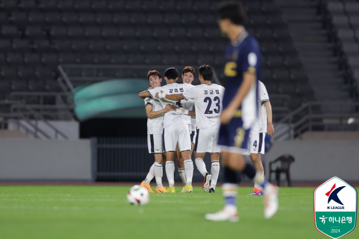 ''Kim Kyul's debut goal  theater goal' E-Land won 3-1 against Seongnam'2 consecutive wins  leap to third place'