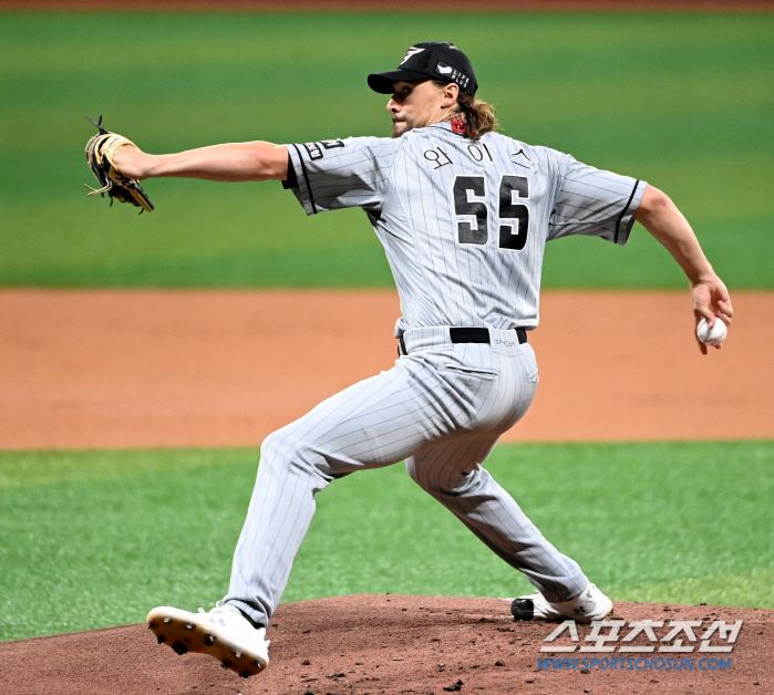 'No one saw it...' LG Big Inning → 8-4 come-from-behind victory & winning series on Park Hae-min's 'ghost steal'. Kim Hyun-soo and Oh Ji-hwan 6 hits and 4 RBIs joint 