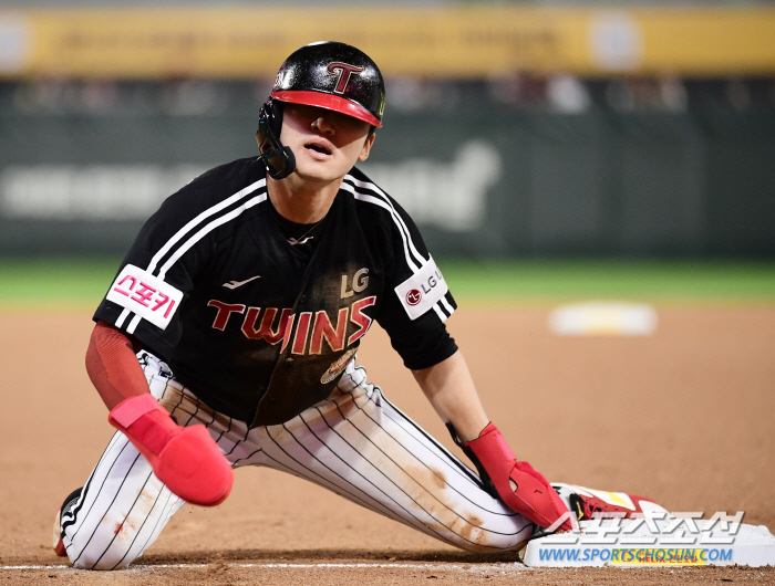 'No one saw it...' LG Big Inning → 8-4 come-from-behind victory & winning series on Park Hae-min's 'ghost steal'. Kim Hyun-soo and Oh Ji-hwan 6 hits and 4 RBIs joint 